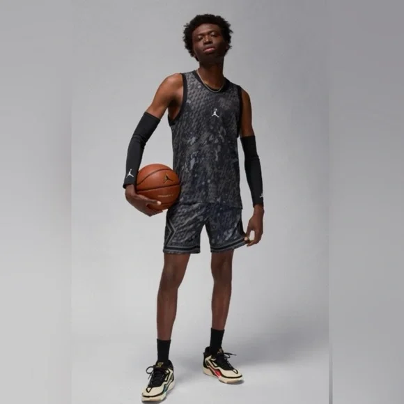 Jordan Men’s Dri-fit Sport Mesh Jersey - Picture 2 of 6